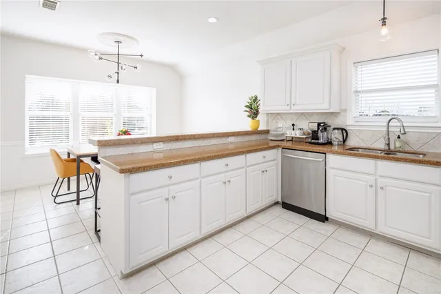 $465,000 | 5403 Bloomsbury Way, Bryan, TX 77802