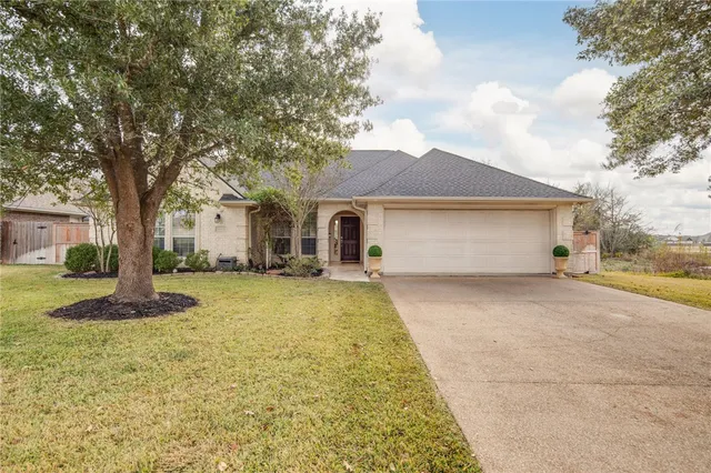 $465,000 | 5403 Bloomsbury Way, Bryan, TX 77802