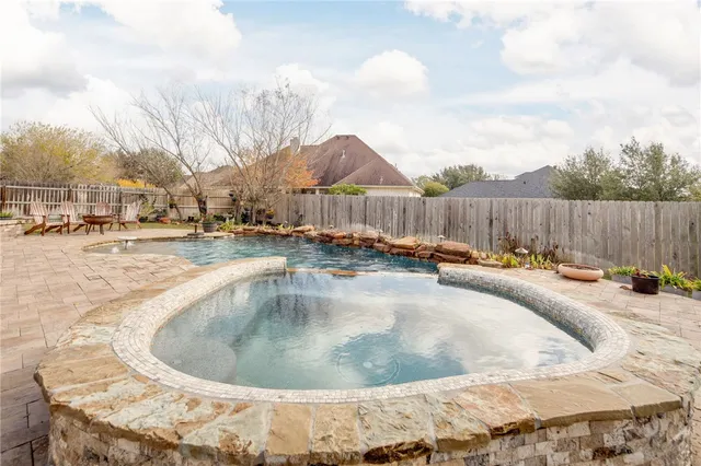 $465,000 | 5403 Bloomsbury Way, Bryan, TX 77802