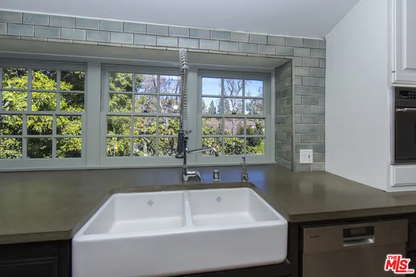 $27,500 | 271 Loring Avenue, Los Angeles, CA 90024