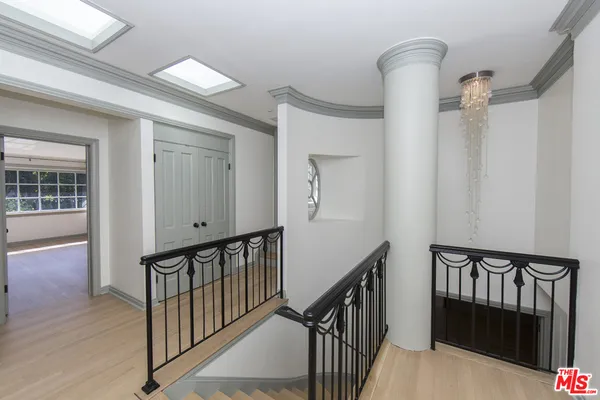 $27,500 | 271 Loring Avenue, Los Angeles, CA 90024