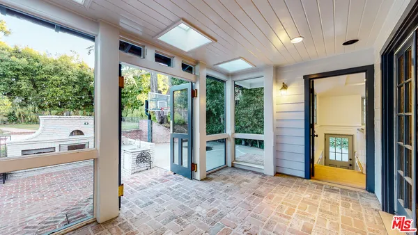 $27,500 | 271 Loring Avenue, Los Angeles, CA 90024