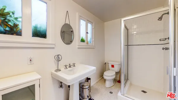 $27,500 | 271 Loring Avenue, Los Angeles, CA 90024