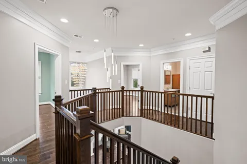 $1,398,000 | 124 Bullard Circle, Rockville, MD 20850