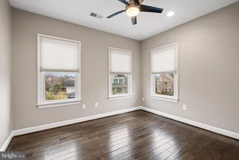 $1,398,000 | 124 Bullard Circle, Rockville, MD 20850