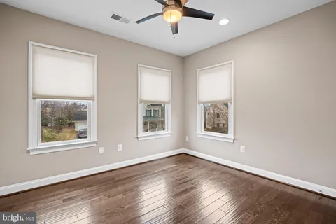 $1,398,000 | 124 Bullard Circle, Rockville, MD 20850