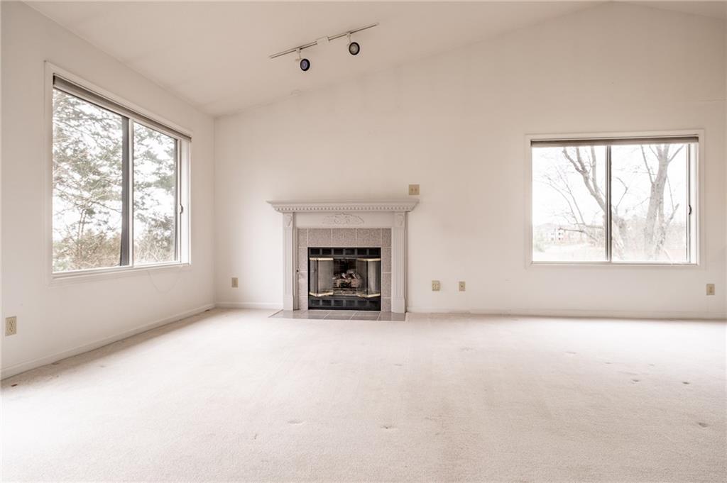 53 Lookout Ridge Drive Columbus, IN 47201 - Photo 4 of 30 Gallery Image 4