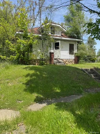 $6,000 | 205 East Baltimore Boulevard, Flint, MI 48505