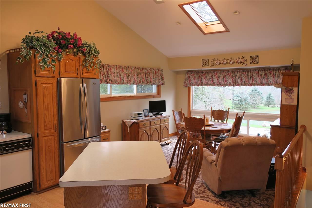 23505 Armada Center Road Armada, MI 48005 - Photo 7 of 14