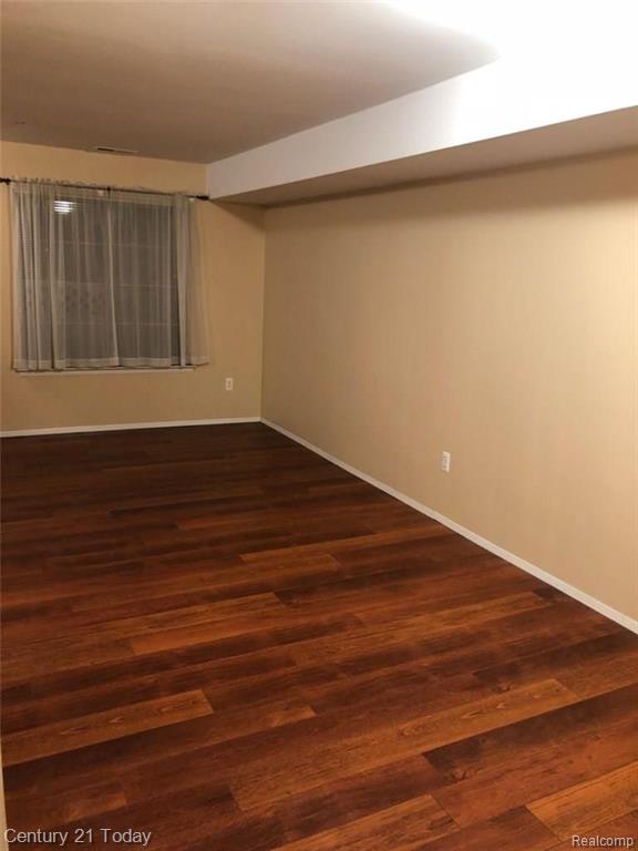 22150 Cape Cod Way, Unit 24 Farmington, MI 48336 - Photo 5 of 20