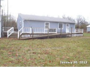 2643 White Road Spencer, IN 47460 - Photo 2 of 3