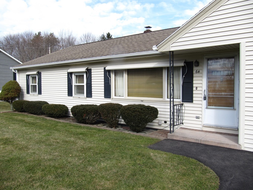 64 Mason Road Dudley, MA 01571 - Photo 4 of 26