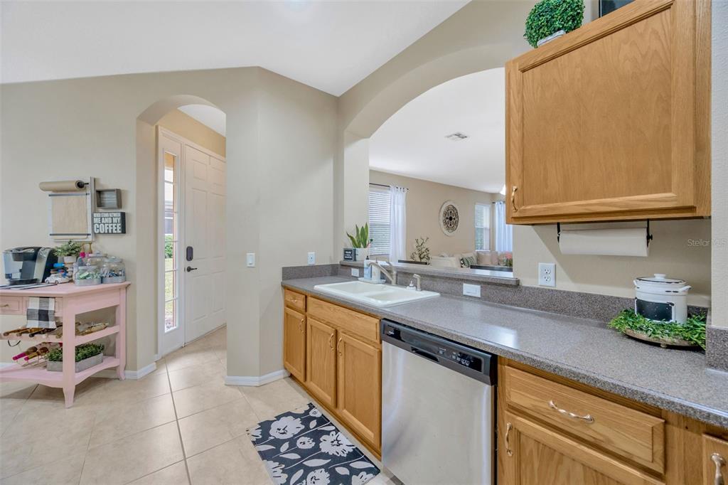 1685 West Spring Meadow Loop Lecanto, FL 34461 - Photo 8 of 56