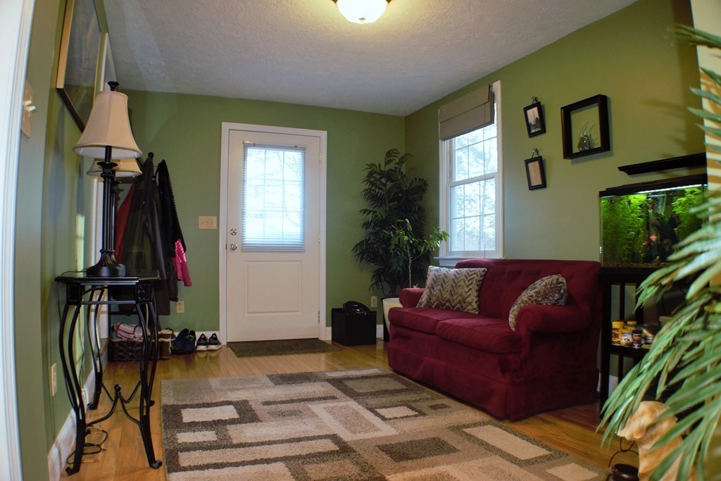82 Hampshire Street Springfield, MA 01151 - Photo 8 of 26 Gallery Image 8