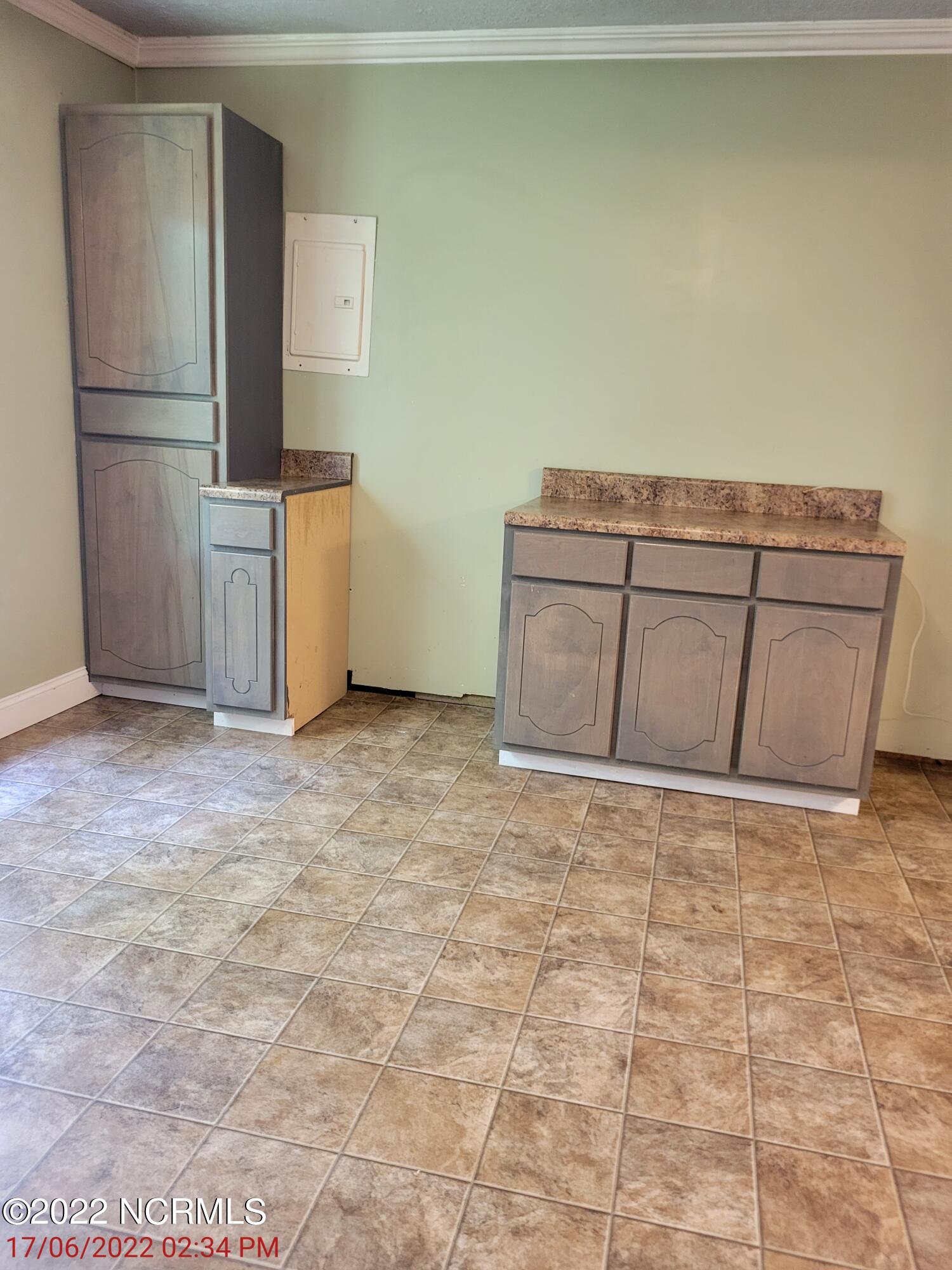 186 School Street Rockingham, NC 28379 - Photo 8 of 27 20220617_143444