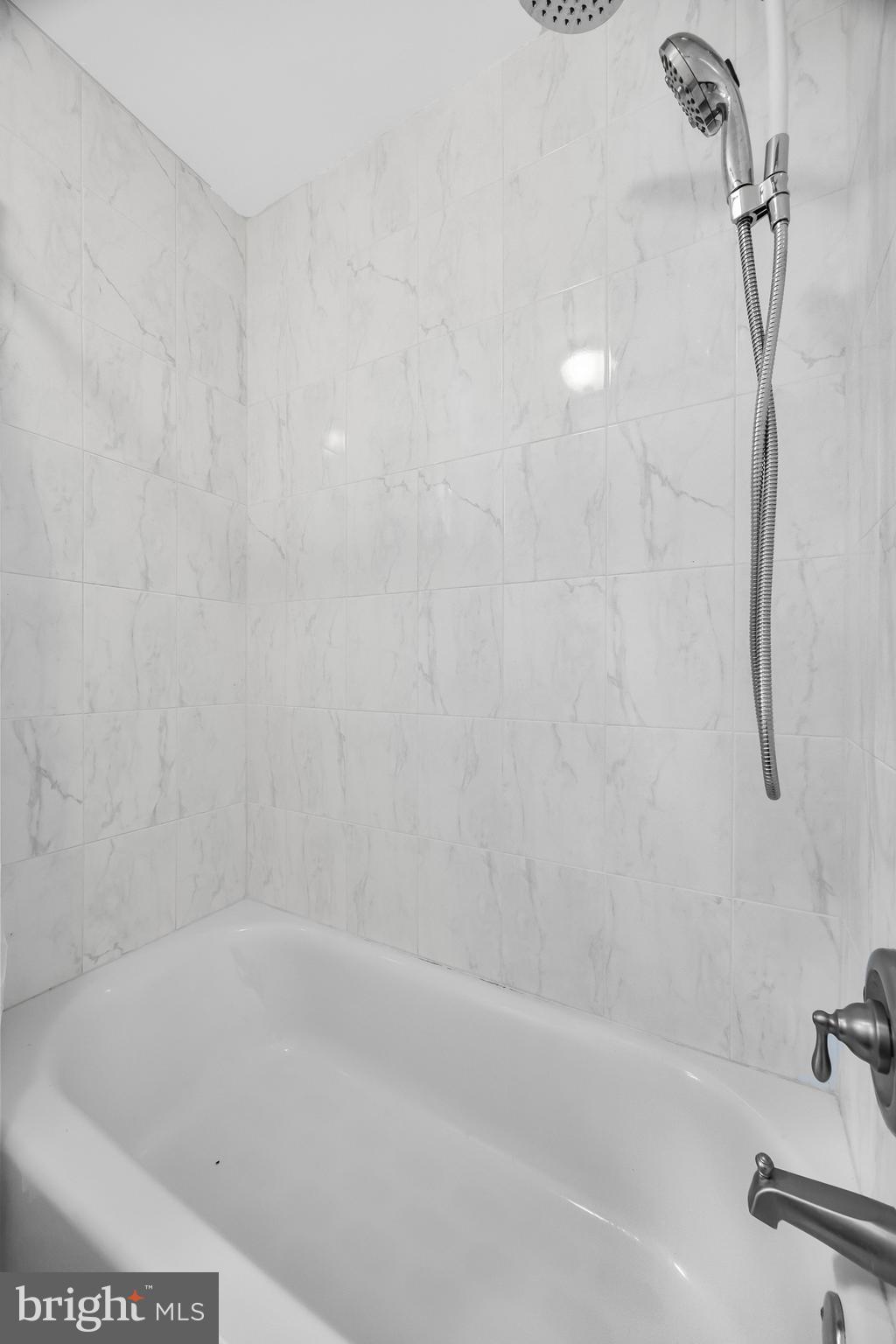 145 Tuckerton Road Shamong, NJ 08088 - Photo 7 of 19 a bathroom with a bath tub with a shower