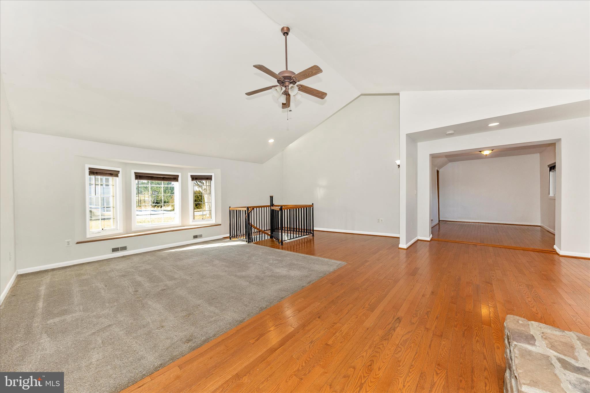 8204 Ball Road Frederick, MD 21704 - Photo 3 of 57 Living room