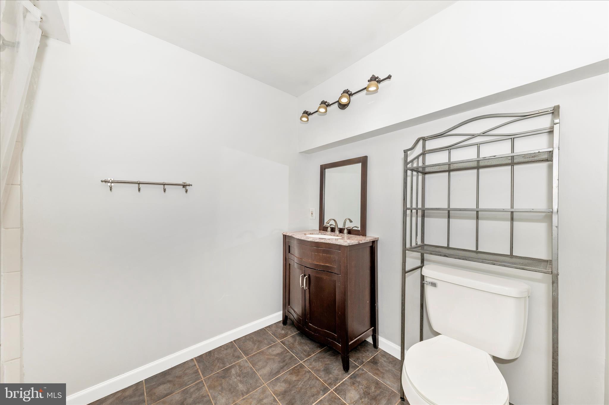 8204 Ball Road Frederick, MD 21704 - Photo 37 of 57 043A1005