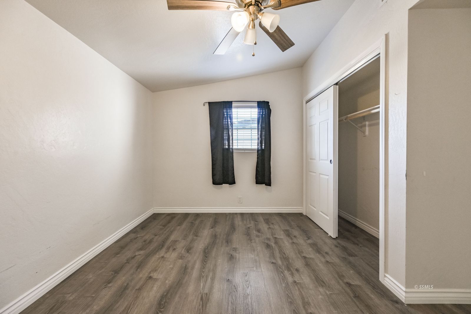 305 North Florence Street Ridgecrest, CA 93555 - Photo 16 of 30