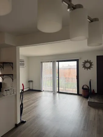 $1,725 | 15744 Lake Drive, Unit 3BR, Oak Forest, IL 60452