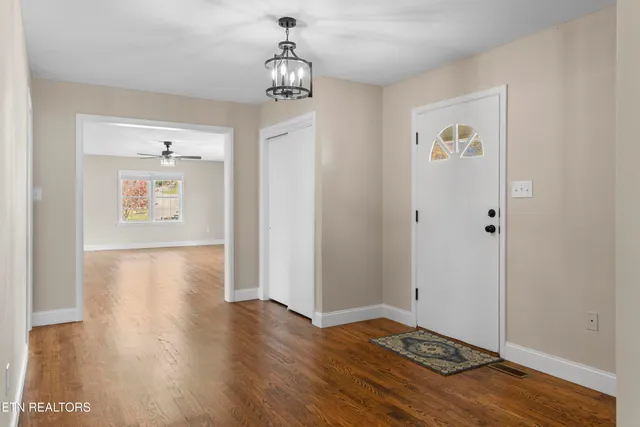 $278,500 | 212 Ellison Road, La Follette, TN 37766