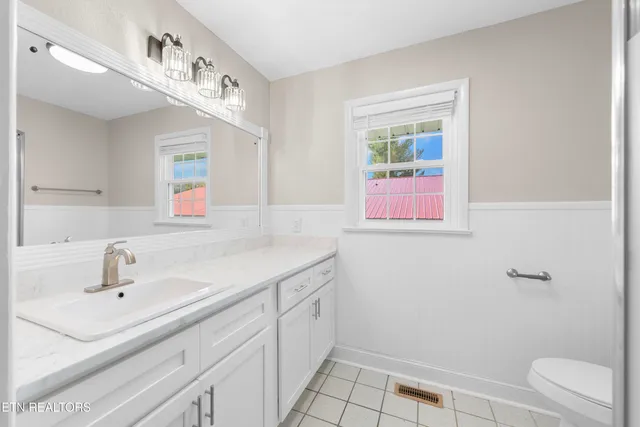 $278,500 | 212 Ellison Road, La Follette, TN 37766