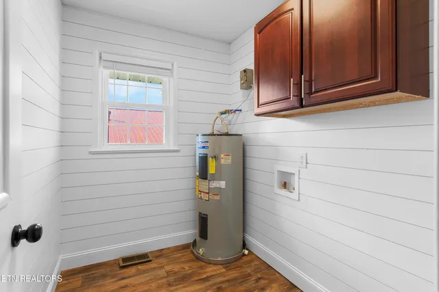 $278,500 | 212 Ellison Road, La Follette, TN 37766