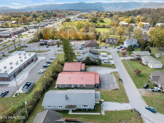 $278,500 | 212 Ellison Road, La Follette, TN 37766