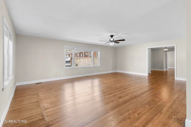 $278,500 | 212 Ellison Road, La Follette, TN 37766