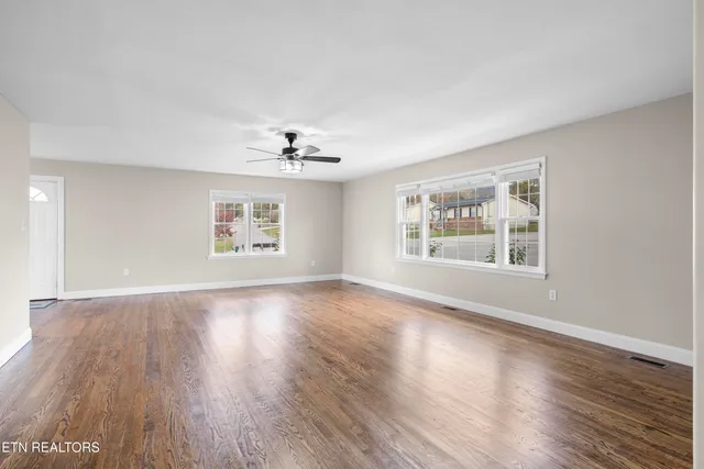 $278,500 | 212 Ellison Road, La Follette, TN 37766