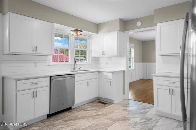 $278,500 | 212 Ellison Road, La Follette, TN 37766