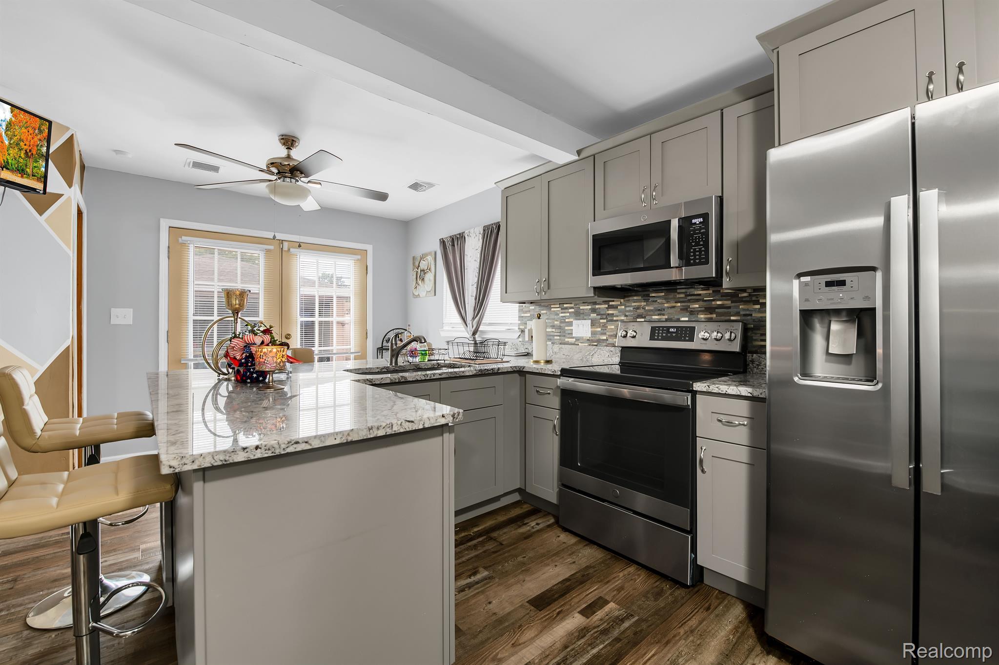 15261 Common Road Roseville, MI 48066 - Photo 24 of 26 Gallery Image 24