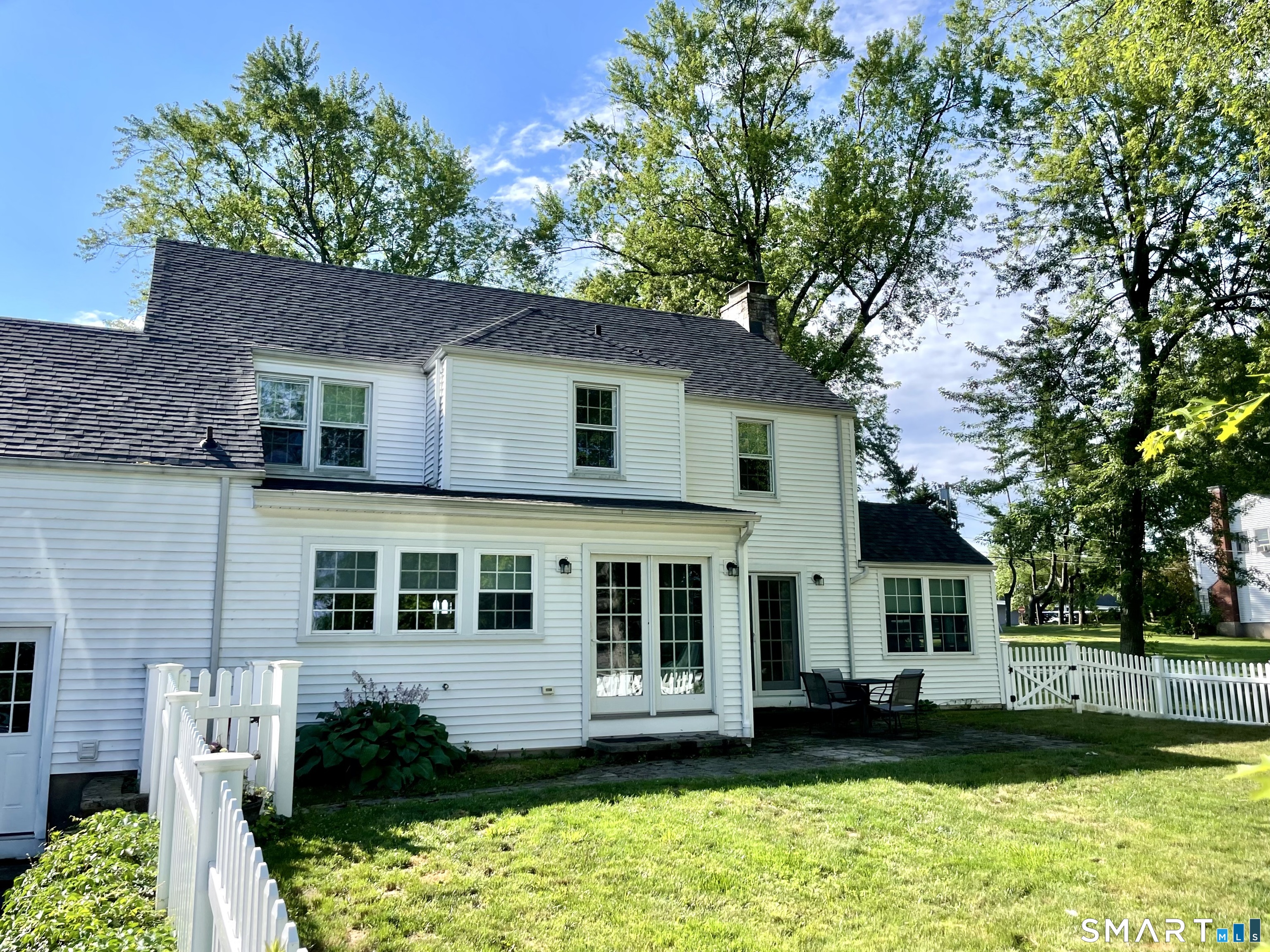 154 Long Hill Road Wallingford, CT 06492 - Photo 2 of 40