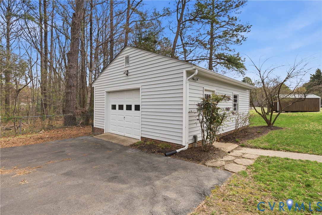 12298 Melton Road Ashland, VA 23005 - Photo 29 of 35 Oversized Garage/Workshop