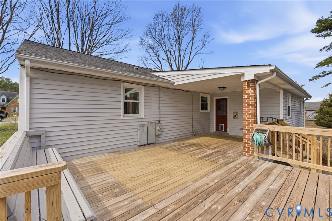 12298 Melton Road Ashland, VA 23005 - Photo 31 of 35 Cover shade porch for your enjoyment out of the su