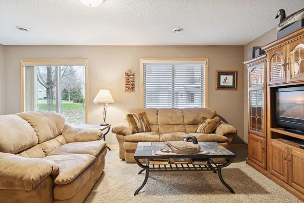 $345,000 | 3124 Frontier Drive, Woodbury, MN 55129