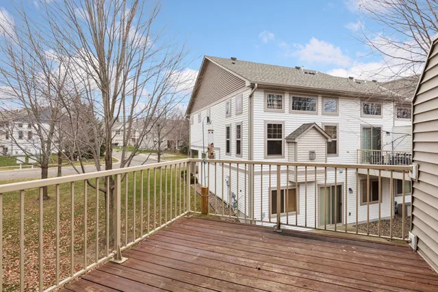 $345,000 | 3124 Frontier Drive, Woodbury, MN 55129