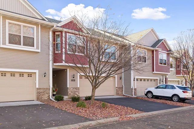 $345,000 | 3124 Frontier Drive, Woodbury, MN 55129