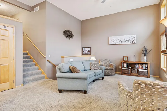 $345,000 | 3124 Frontier Drive, Woodbury, MN 55129