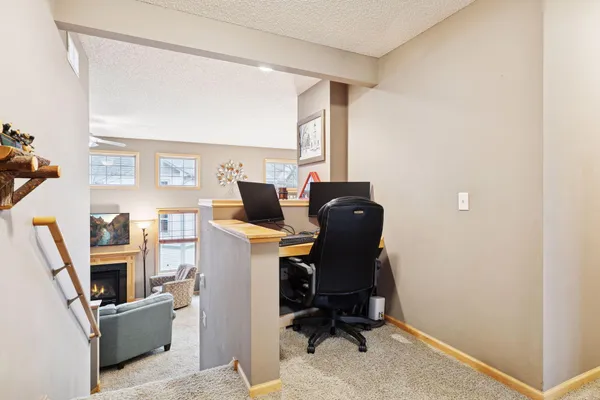 $345,000 | 3124 Frontier Drive, Woodbury, MN 55129