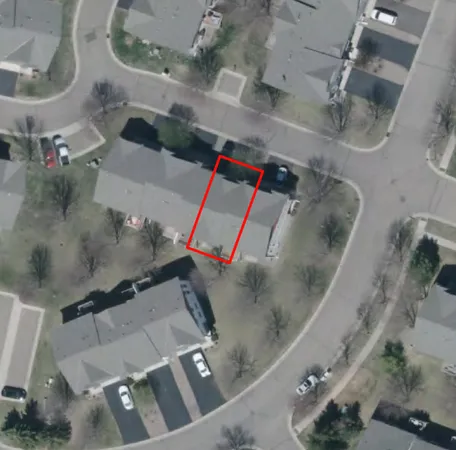 $345,000 | 3124 Frontier Drive, Woodbury, MN 55129