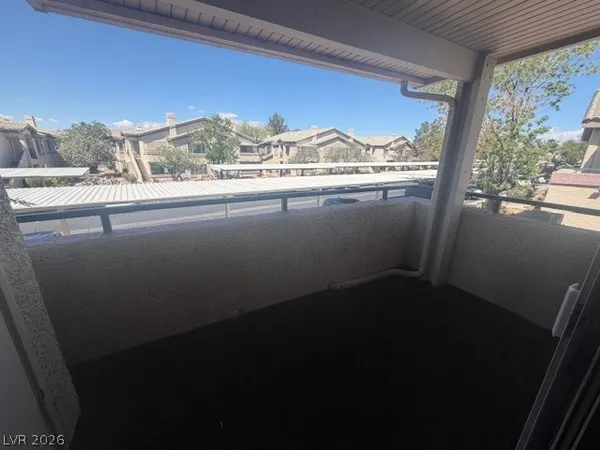 $1,180 | 5710 East Tropicana Avenue, Unit 2142, Las Vegas, NV 89122