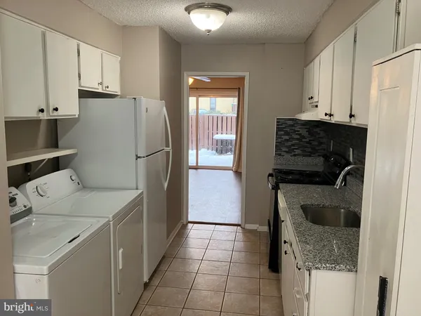 $2,450 | 2294 White Cornus Lane, Reston, VA 20191