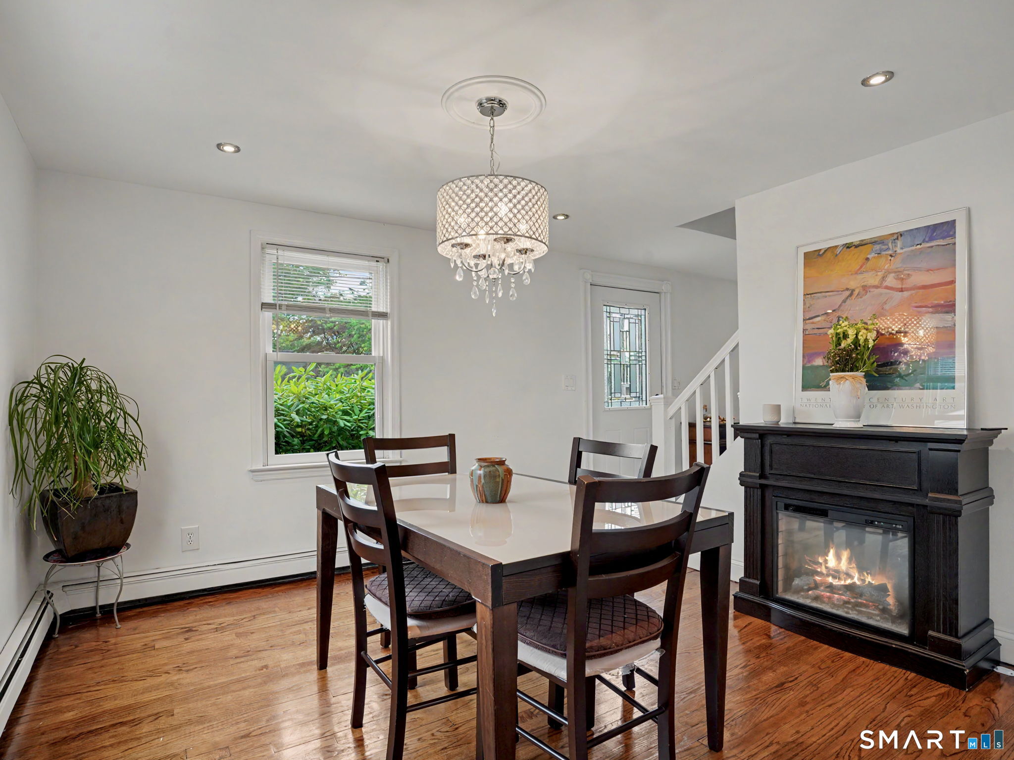 439 Stillson Road Fairfield, CT 06824 - Photo 5 of 22