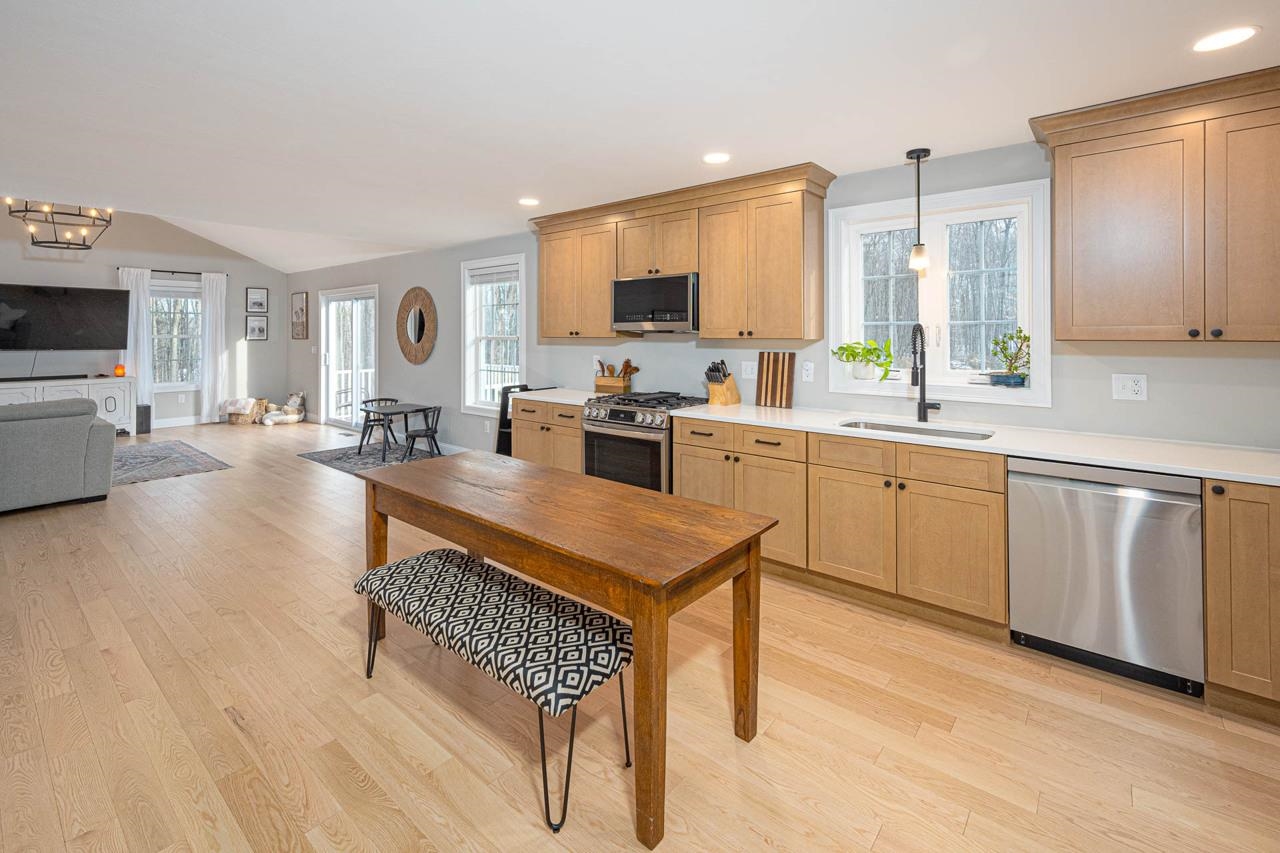 102 Back Road Danville, NH 03819 - Photo 11 of 40 Gallery Image 11