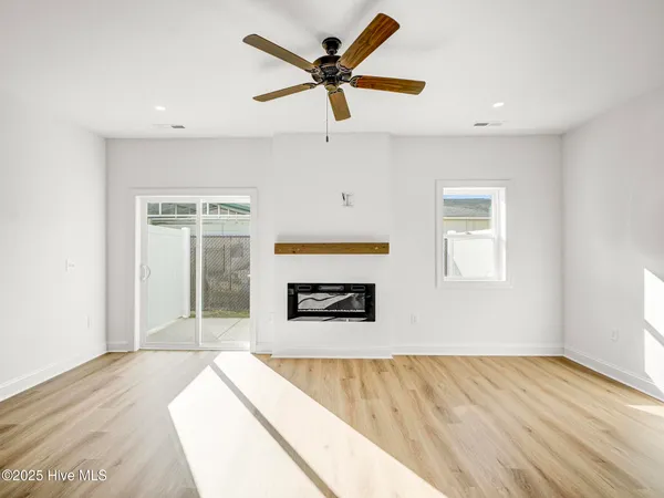 $335,000 | 251 Townhome Lane, Unit 251, Southern Pines, NC 28387