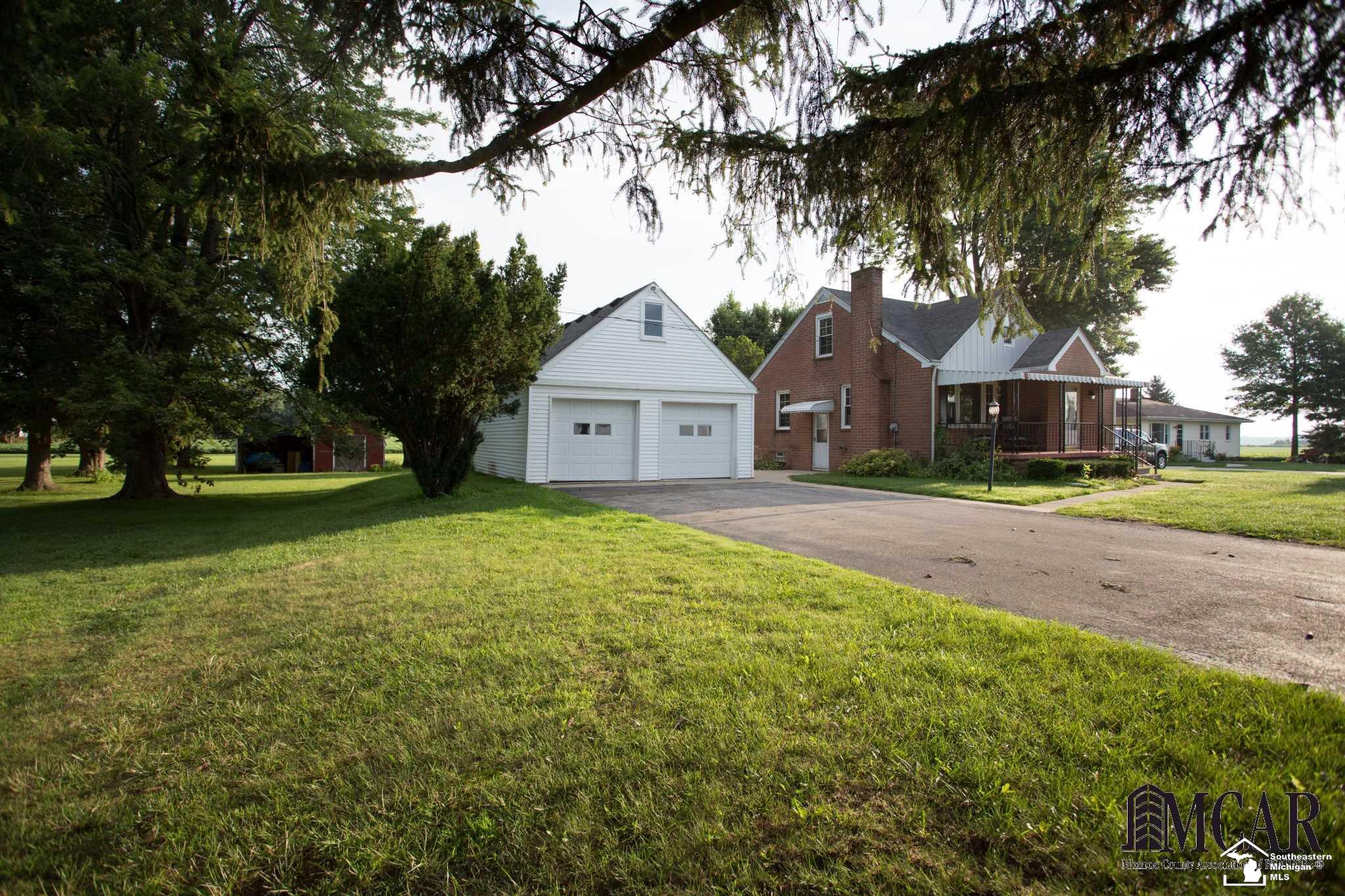 334 West Sterns Road Temperance, MI 48182 - Photo 4 of 35