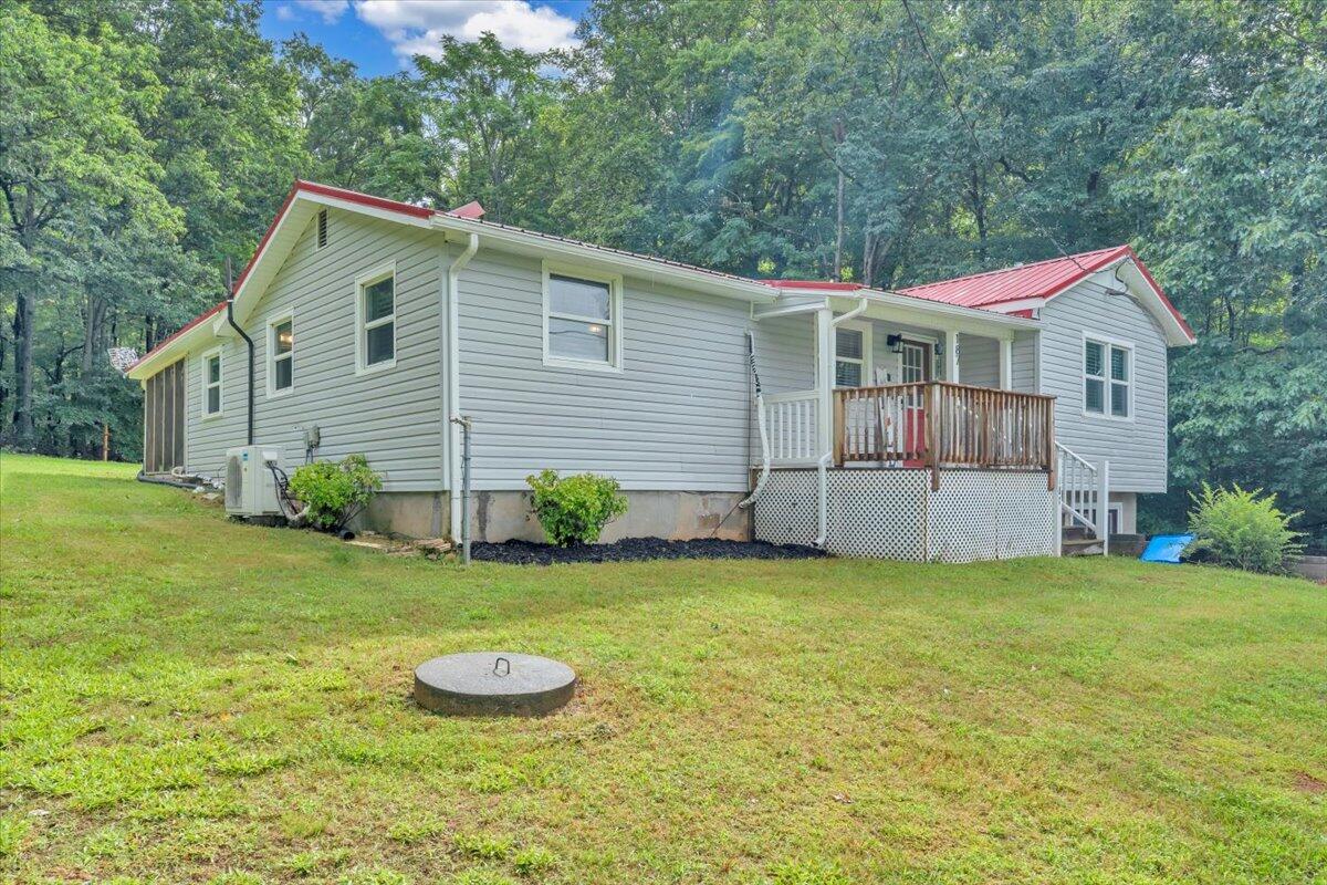 187 Fiddlers Green Road Bassett, VA 24055 - Photo 2 of 52 43-MIB05172