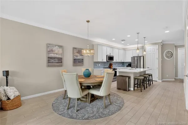 $425,000 | 587 Southwest Glen Crest Way, Stuart, FL 34997