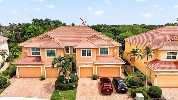 $425,000 | 587 Southwest Glen Crest Way, Stuart, FL 34997